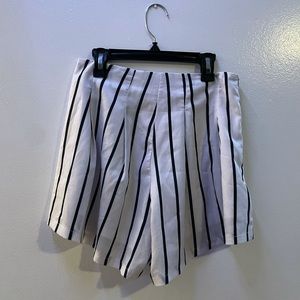 Light striped shorts